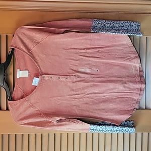 Long sleeved shirt Love on Tap from the Buckle NWT